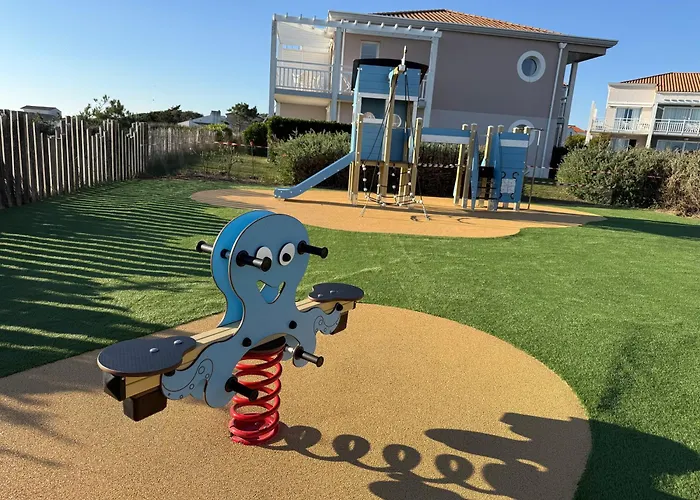 Apartmán T2 En Rez De Jardin Terrasse Face 4 Personnes *